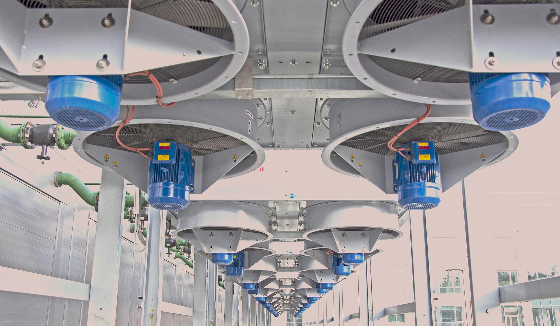 Data center cooling system
